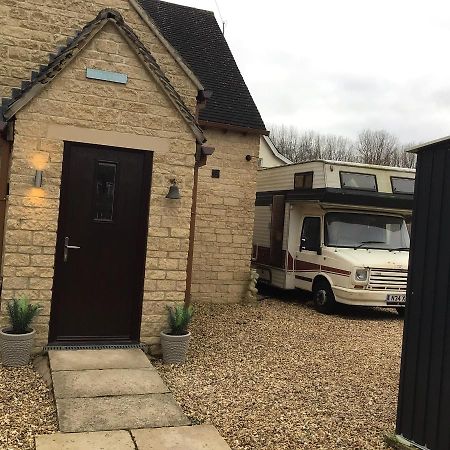 Mavis In The Cotswolds Hotel Bourton-on-the-Water ภายนอก รูปภาพ